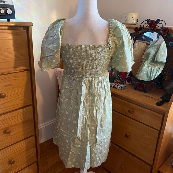 Light Green Floral Midi Peasant Babydoll Dress - Picture 5 of 8